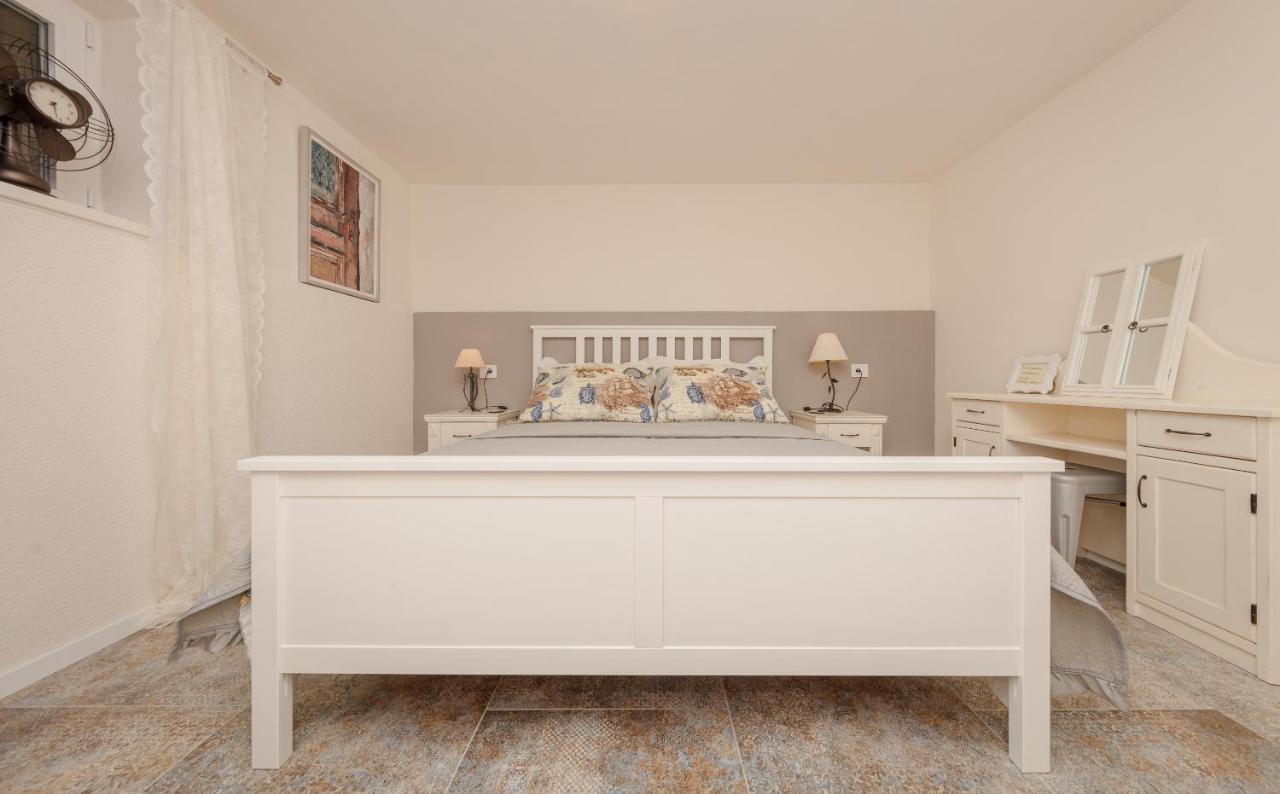 Casa Mia - Apartman Zara Medulin Eksteriør bilde