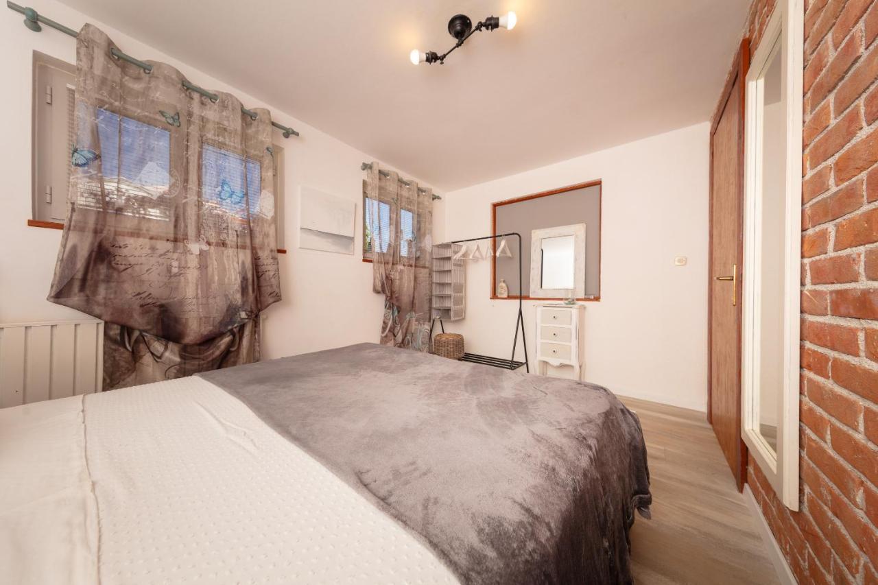 Casa Mia - Apartman Zara Medulin Eksteriør bilde
